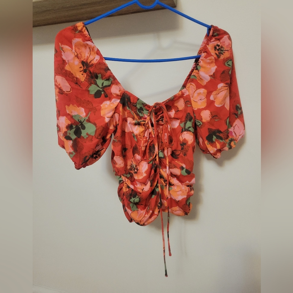 Bright new H&M summer top